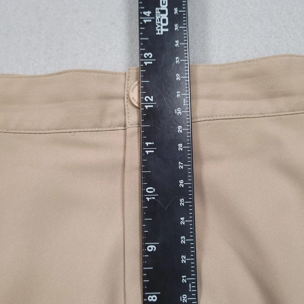 Under Armour Performance Mens 38R Khaki Tan Pleated Golf Shorts